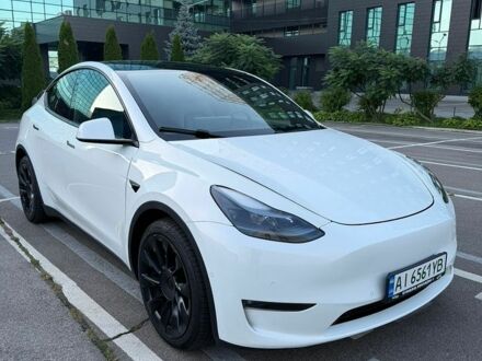 Белый Тесла Model Y, объемом двигателя 0 л и пробегом 144 тыс. км за 19500 $, фото 1 на Automoto.ua