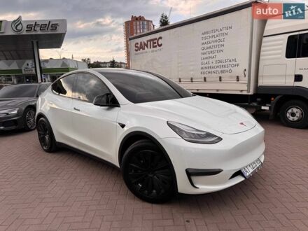 Белый Тесла Model Y, объемом двигателя 0 л и пробегом 172 тыс. км за 23000 $, фото 1 на Automoto.ua