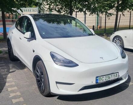 Белый Тесла Model Y, объемом двигателя 0 л и пробегом 135 тыс. км за 22300 $, фото 1 на Automoto.ua