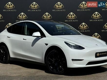 Белый Тесла Model Y, объемом двигателя 0 л и пробегом 121 тыс. км за 23200 $, фото 1 на Automoto.ua
