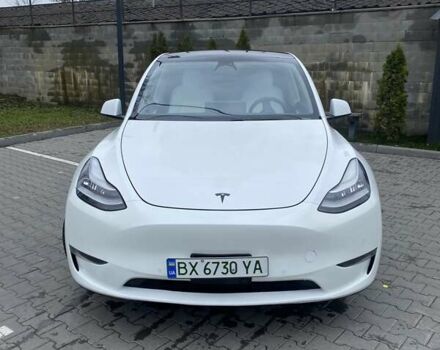 Білий Тесла Model Y, об'ємом двигуна 0 л та пробігом 21 тис. км за 19000 $, фото 1 на Automoto.ua