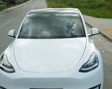 Белый Тесла Model Y, объемом двигателя 0 л и пробегом 80 тыс. км за 24000 $, фото 1 на Automoto.ua