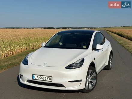 Белый Тесла Model Y, объемом двигателя 0 л и пробегом 70 тыс. км за 28000 $, фото 1 на Automoto.ua