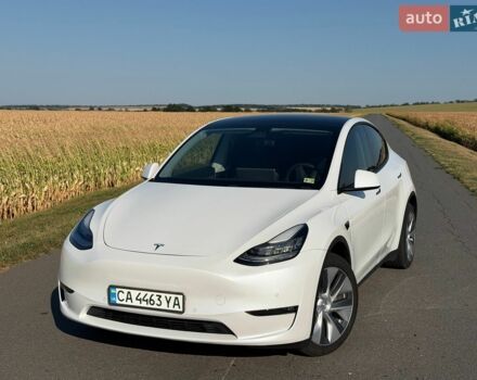 Белый Тесла Model Y, объемом двигателя 0 л и пробегом 70 тыс. км за 28000 $, фото 1 на Automoto.ua