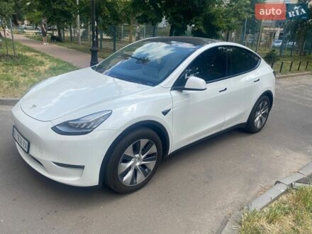 Білий Тесла Model Y, об'ємом двигуна 0 л та пробігом 72 тис. км за 21000 $, фото 1 на Automoto.ua