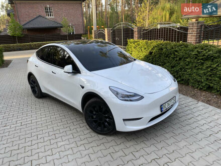 Тесла Model Y 2020 в Буче на Automoto.ua Белый Тесла Model Y, объемом двигателя 0 л и пробегом 29 тыс. км за 23000 $, фото 1 на Automoto.ua