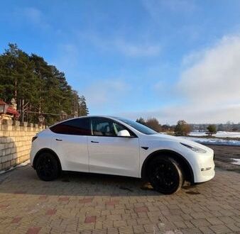 Белый Тесла Model Y, объемом двигателя 0 л и пробегом 139 тыс. км за 21300 $, фото 1 на Automoto.ua
