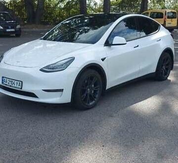 Тесла Model Y 2020 в Умани на Automoto.ua Белый Тесла Model Y, объемом двигателя 0 л и пробегом 34 тыс. км за 31500 $, фото 1 на Automoto.ua