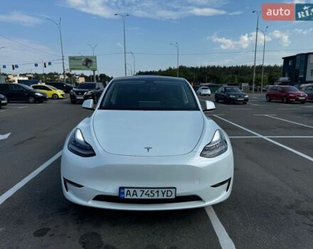 Белый Тесла Model Y, объемом двигателя 0 л и пробегом 149 тыс. км за 24900 $, фото 1 на Automoto.ua