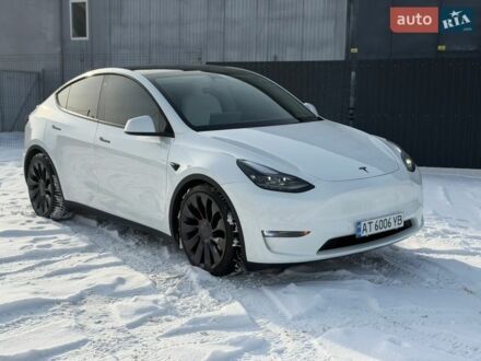 Белый Тесла Model Y, объемом двигателя 0 л и пробегом 65 тыс. км за 24500 $, фото 1 на Automoto.ua
