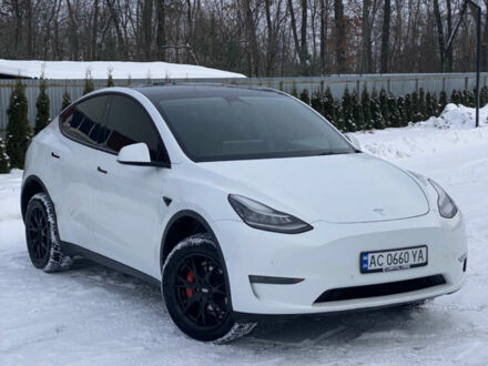 Белый Тесла Model Y, объемом двигателя 0 л и пробегом 205 тыс. км за 19000 $, фото 1 на Automoto.ua