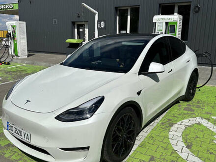 Белый Тесла Model Y, объемом двигателя 0 л и пробегом 154 тыс. км за 21800 $, фото 1 на Automoto.ua