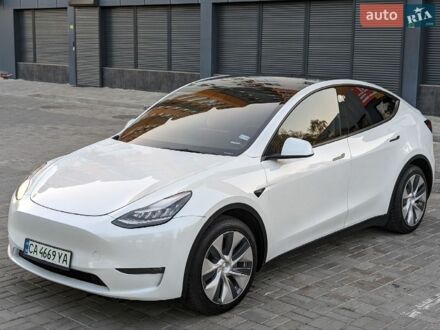 Белый Тесла Model Y, объемом двигателя 0 л и пробегом 162 тыс. км за 18250 $, фото 1 на Automoto.ua