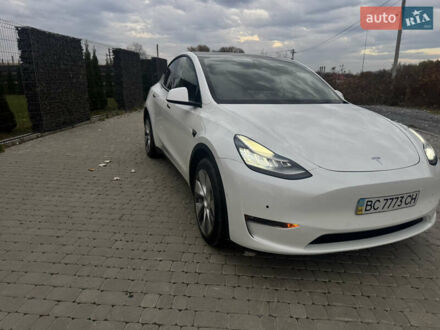 Белый Тесла Model Y, объемом двигателя 0 л и пробегом 50 тыс. км за 25500 $, фото 1 на Automoto.ua