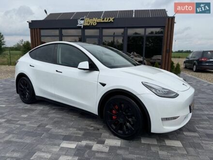Белый Тесла Model Y, объемом двигателя 0 л и пробегом 120 тыс. км за 22999 $, фото 1 на Automoto.ua
