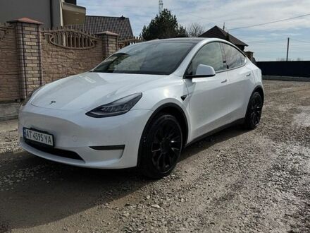 Белый Тесла Model Y, объемом двигателя 0 л и пробегом 55 тыс. км за 15000 $, фото 1 на Automoto.ua