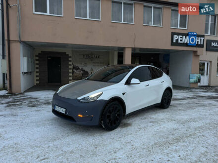Белый Тесла Model Y, объемом двигателя 0 л и пробегом 187 тыс. км за 19200 $, фото 1 на Automoto.ua