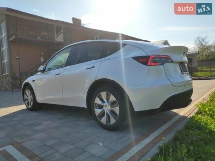 Білий Тесла Model Y, об'ємом двигуна 0 л та пробігом 110 тис. км за 20900 $, фото 1 на Automoto.ua