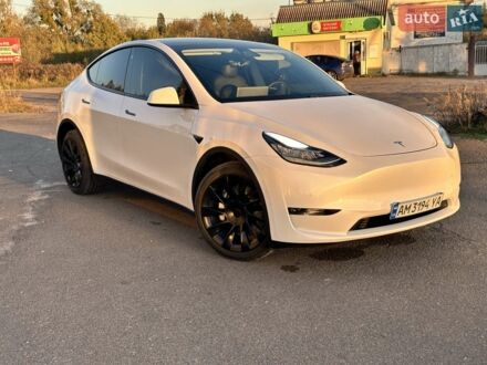 Білий Тесла Model Y, об'ємом двигуна 0 л та пробігом 40 тис. км за 27999 $, фото 1 на Automoto.ua