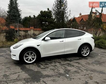 Белый Тесла Model Y, объемом двигателя 0 л и пробегом 128 тыс. км за 19800 $, фото 1 на Automoto.ua