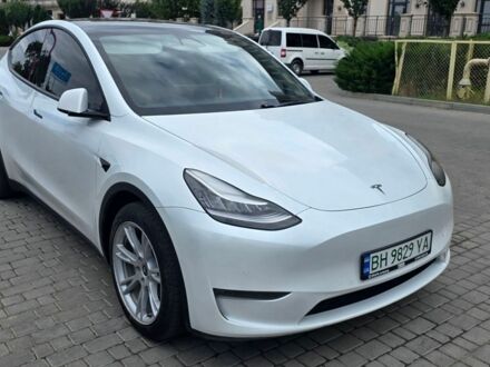 Белый Тесла Model Y, объемом двигателя 0 л и пробегом 219 тыс. км за 20500 $, фото 1 на Automoto.ua