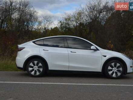 Тесла Model Y 2021 в Самборе на Automoto.ua Белый Тесла Model Y, объемом двигателя 0 л и пробегом 152 тыс. км за 21000 $, фото 1 на Automoto.ua