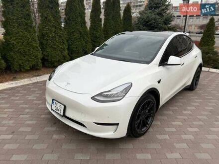 Тесла Model Y 2021 в Днепре (Днепропетровске) на Automoto.ua Белый Тесла Model Y, объемом двигателя 0 л и пробегом 46 тыс. км за 29500 $, фото 1 на Automoto.ua