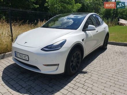 Тесла Model Y 2021 в Львове на Automoto.ua Белый Тесла Model Y, объемом двигателя 0 л и пробегом 62 тыс. км за 23500 $, фото 1 на Automoto.ua