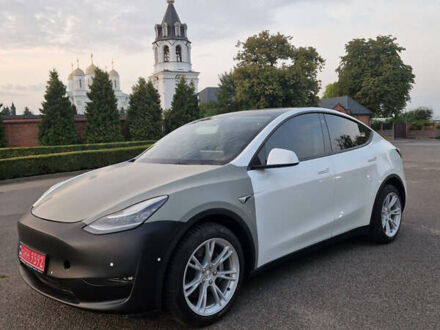Белый Тесла Model Y, объемом двигателя 0 л и пробегом 105 тыс. км за 20900 $, фото 1 на Automoto.ua