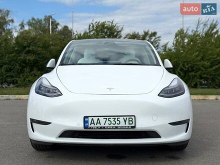 Тесла Model Y 2021 в Ирпене на Automoto.ua Белый Тесла Model Y, объемом двигателя 0 л и пробегом 91 тыс. км за 26900 $, фото 1 на Automoto.ua