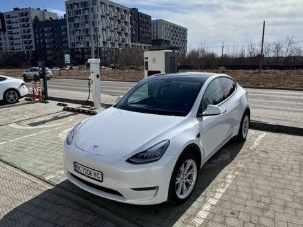 Белый Тесла Model Y, объемом двигателя 0 л и пробегом 183 тыс. км за 16900 $, фото 1 на Automoto.ua