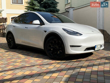 Тесла Model Y 2021 в Николаеве на Automoto.ua Белый Тесла Model Y, объемом двигателя 0 л и пробегом 52 тыс. км за 21900 $, фото 1 на Automoto.ua