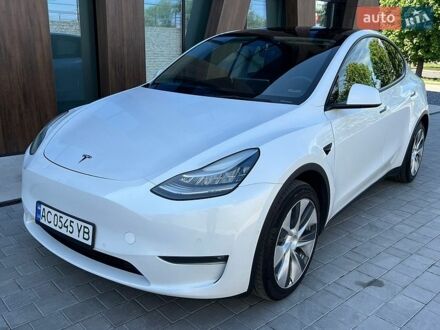 Белый Тесла Model Y, объемом двигателя 0 л и пробегом 186 тыс. км за 20999 $, фото 1 на Automoto.ua
