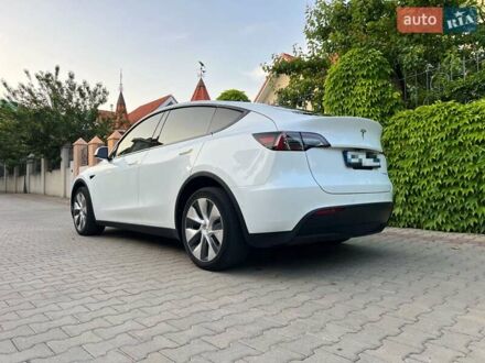 Тесла Model Y 2021 в Одессе на Automoto.ua Белый Тесла Model Y, объемом двигателя 0 л и пробегом 69 тыс. км за 24900 $, фото 1 на Automoto.ua