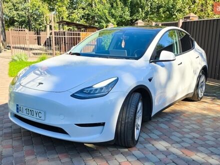 Белый Тесла Model Y, объемом двигателя 0 л и пробегом 150 тыс. км за 21999 $, фото 1 на Automoto.ua