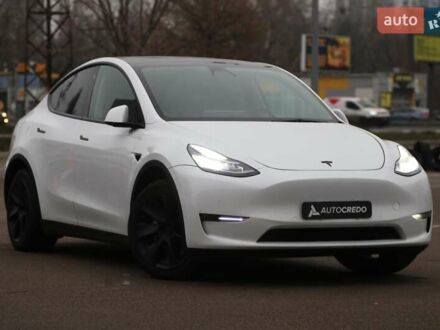 Белый Тесла Model Y, объемом двигателя 0 л и пробегом 121 тыс. км за 21900 $, фото 1 на Automoto.ua