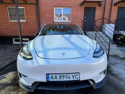 Белый Тесла Model Y, объемом двигателя 0 л и пробегом 185 тыс. км за 21000 $, фото 1 на Automoto.ua