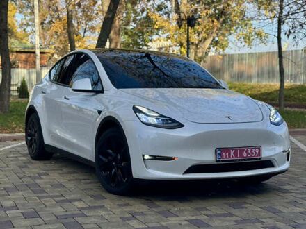 Белый Тесла Model Y, объемом двигателя 0 л и пробегом 70 тыс. км за 24500 $, фото 1 на Automoto.ua