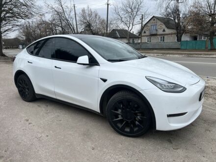 Белый Тесла Model Y, объемом двигателя 0 л и пробегом 46 тыс. км за 38500 $, фото 1 на Automoto.ua