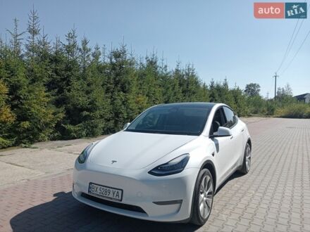 Белый Тесла Model Y, объемом двигателя 0 л и пробегом 92 тыс. км за 21700 $, фото 1 на Automoto.ua
