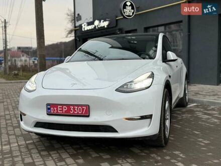 Білий Тесла Model Y, об'ємом двигуна 0 л та пробігом 88 тис. км за 25500 $, фото 1 на Automoto.ua
