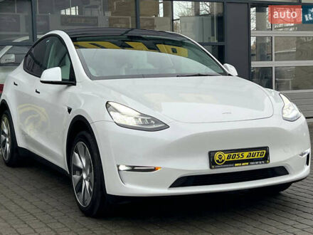 Білий Тесла Model Y, об'ємом двигуна 0 л та пробігом 60 тис. км за 24800 $, фото 1 на Automoto.ua
