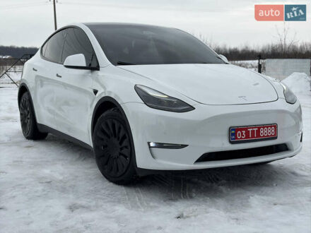 Білий Тесла Model Y, об'ємом двигуна 0 л та пробігом 80 тис. км за 23950 $, фото 1 на Automoto.ua