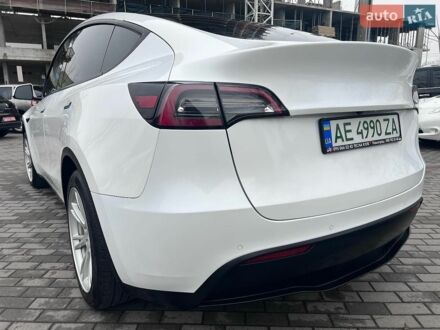 Білий Тесла Model Y, об'ємом двигуна 0 л та пробігом 50 тис. км за 13900 $, фото 1 на Automoto.ua