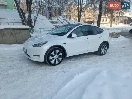 Белый Тесла Model Y, объемом двигателя 0 л и пробегом 160 тыс. км за 19900 $, фото 1 на Automoto.ua