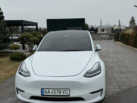 Тесла Model Y 2021 в Киеве на Automoto.ua Белый Тесла Model Y, объемом двигателя 0 л и пробегом 39 тыс. км за 25900 $, фото 1 на Automoto.ua