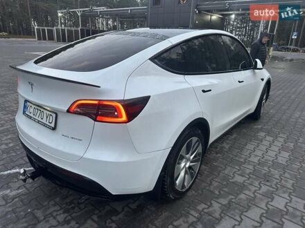Білий Тесла Model Y, об'ємом двигуна 0 л та пробігом 57 тис. км за 23500 $, фото 1 на Automoto.ua