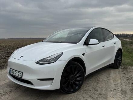 Белый Тесла Model Y, объемом двигателя 0 л и пробегом 119 тыс. км за 24500 $, фото 1 на Automoto.ua