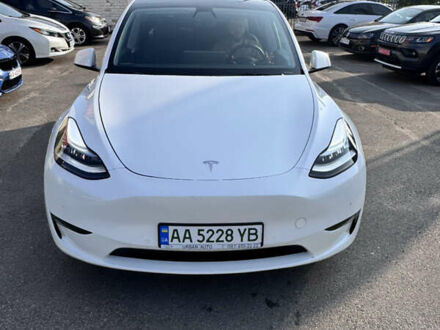 Тесла Model Y 2021 в Киеве на Automoto.ua Белый Тесла Model Y, объемом двигателя 0 л и пробегом 79 тыс. км за 22999 $, фото 1 на Automoto.ua