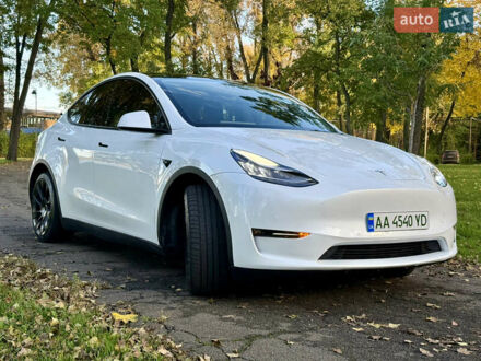Тесла Model Y 2021 в Киеве на Automoto.ua Белый Тесла Model Y, объемом двигателя 0 л и пробегом 99 тыс. км за 25499 $, фото 1 на Automoto.ua
